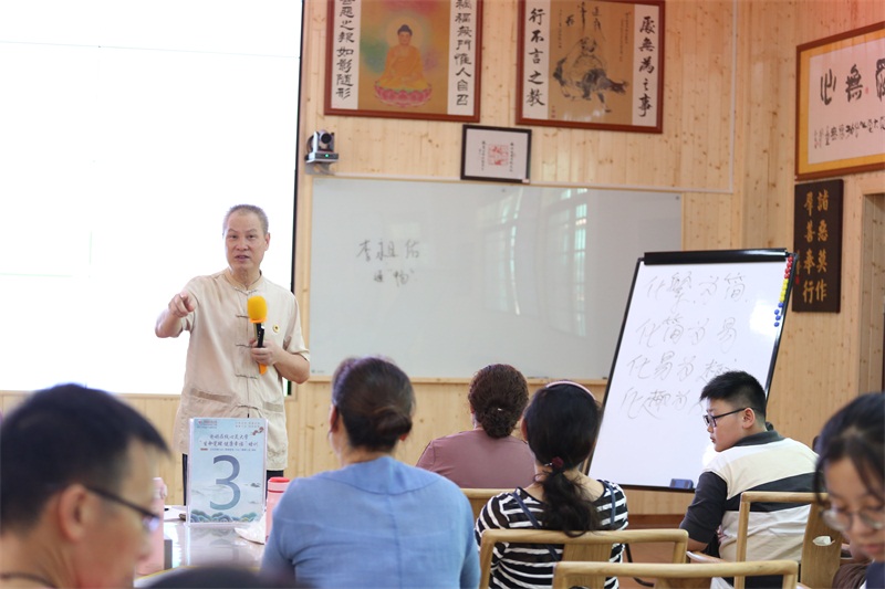 1731830693388945.jpg 1594600999722754.jpg