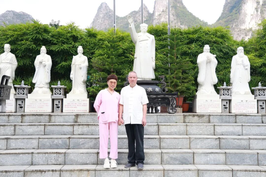 1759649270819712.jpg 1759649270819712.jpg